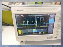 初学者选购示波器(买示波器看哪些参数)